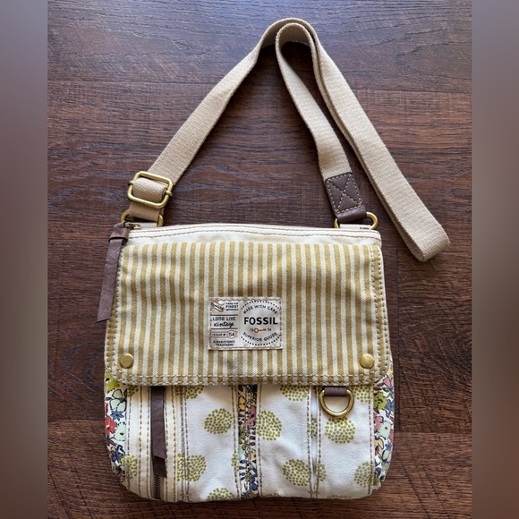 Fossil Vintage Striped and Floral Crossbody Bag - Green and Cream - Picture 1 of 16